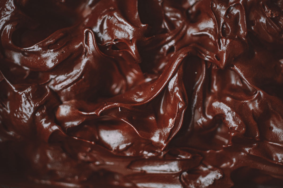 Zelfgemaakte chocospread met cashews en cacao